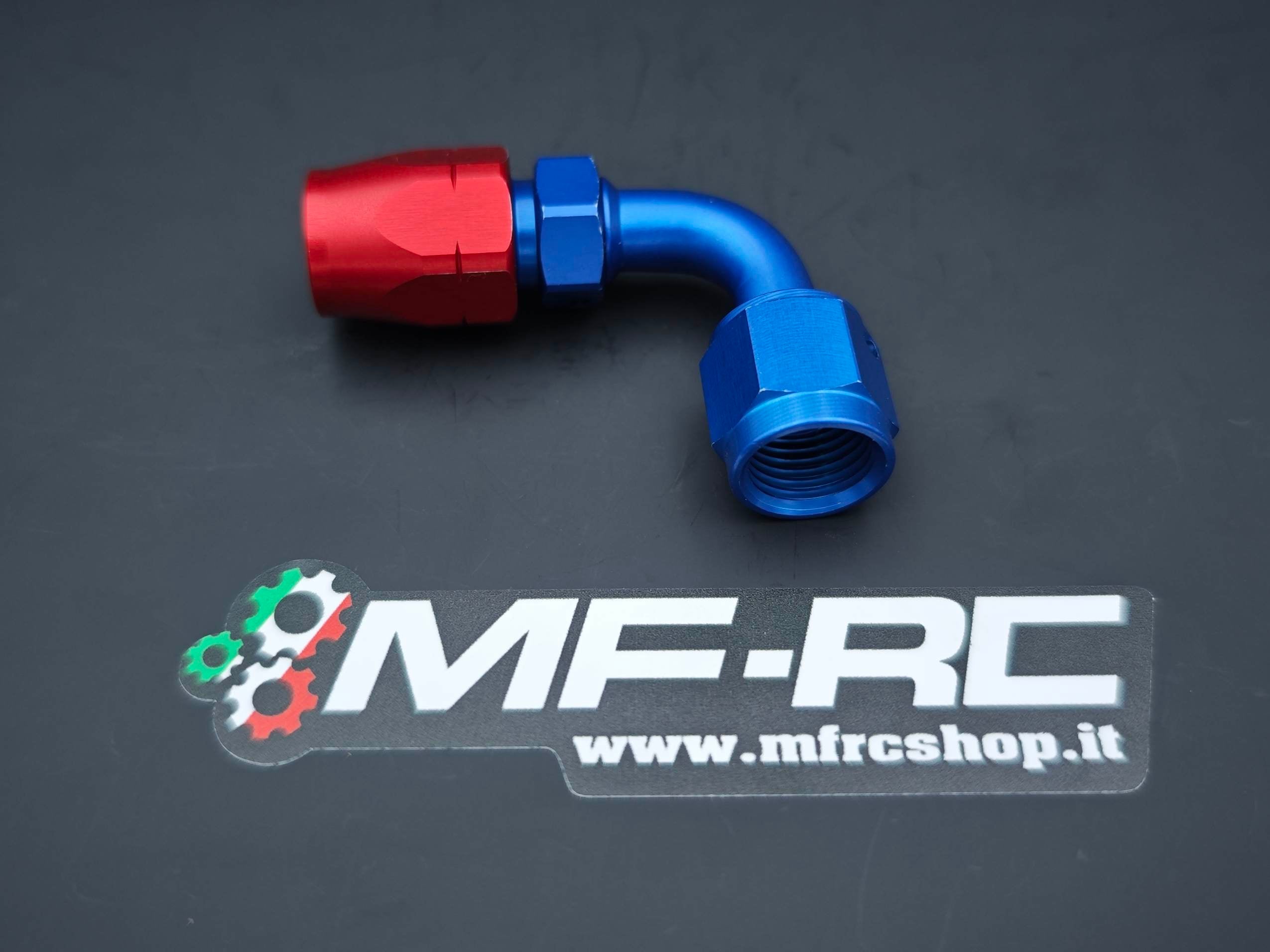 Raccordo 90° AN6 per tubazione in treccia