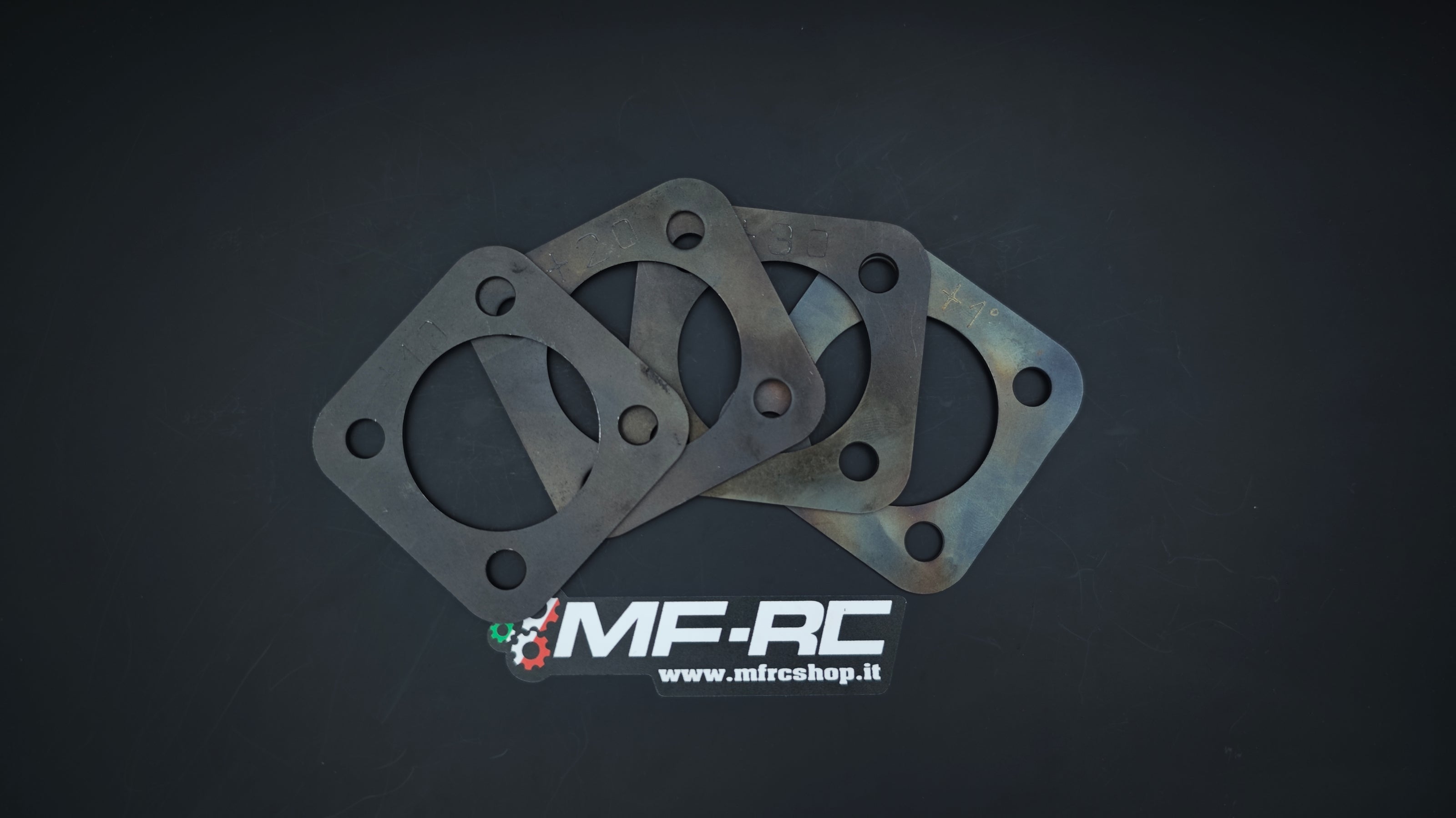 Piastre di regolazione camber / convergenza per ponte posteriore Clio Gr.A, Clio 2 Rs, Citroen C2 R2 e Peugeot 106 con appositi mozzetti