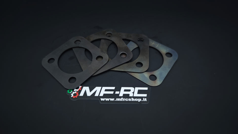 Piastre di regolazione camber / convergenza per ponte posteriore Clio Gr.A, Clio 2 Rs, Citroen C2 R2 e Peugeot 106 con appositi mozzetti